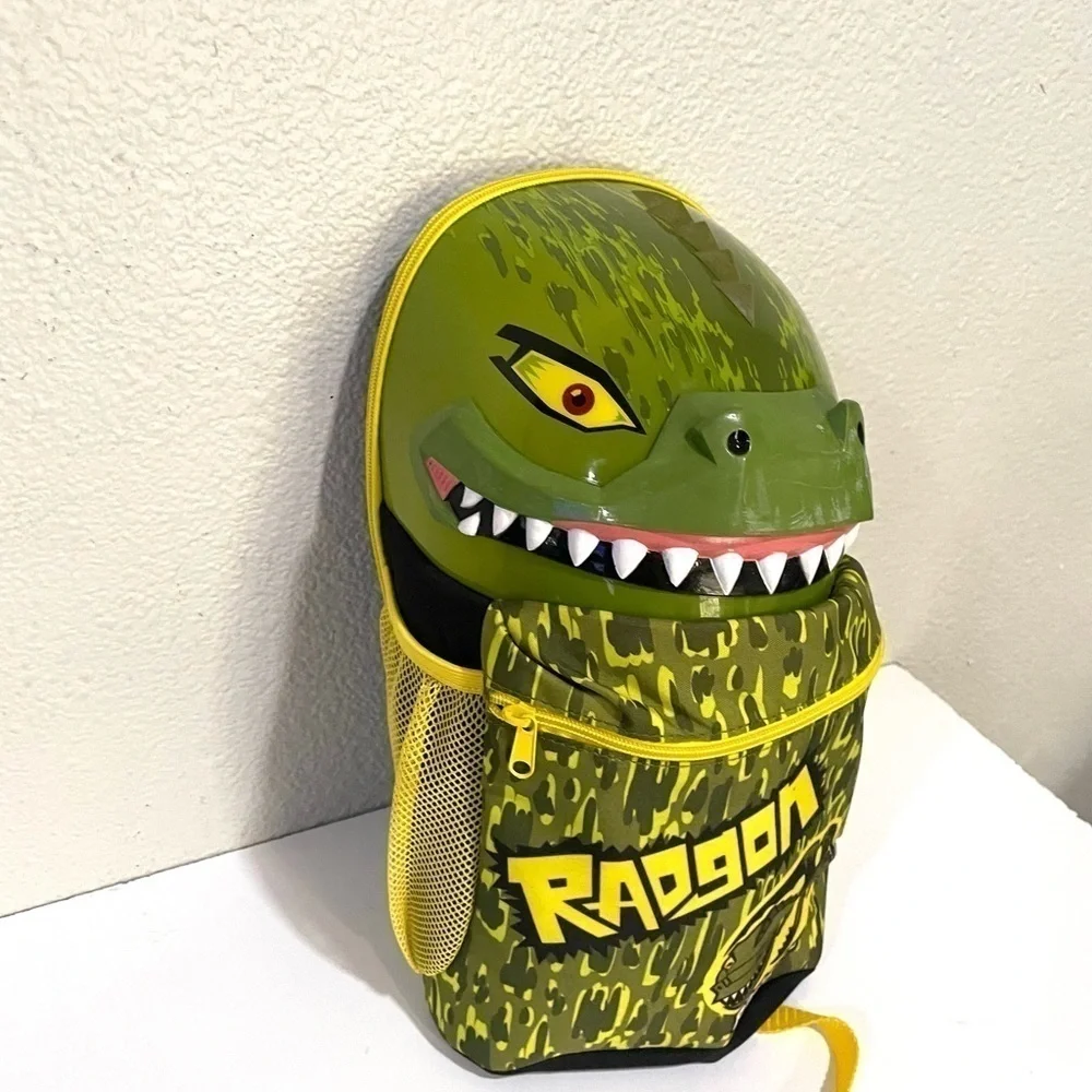 RASKULLZ Radeon 3D sculpted design green backpack